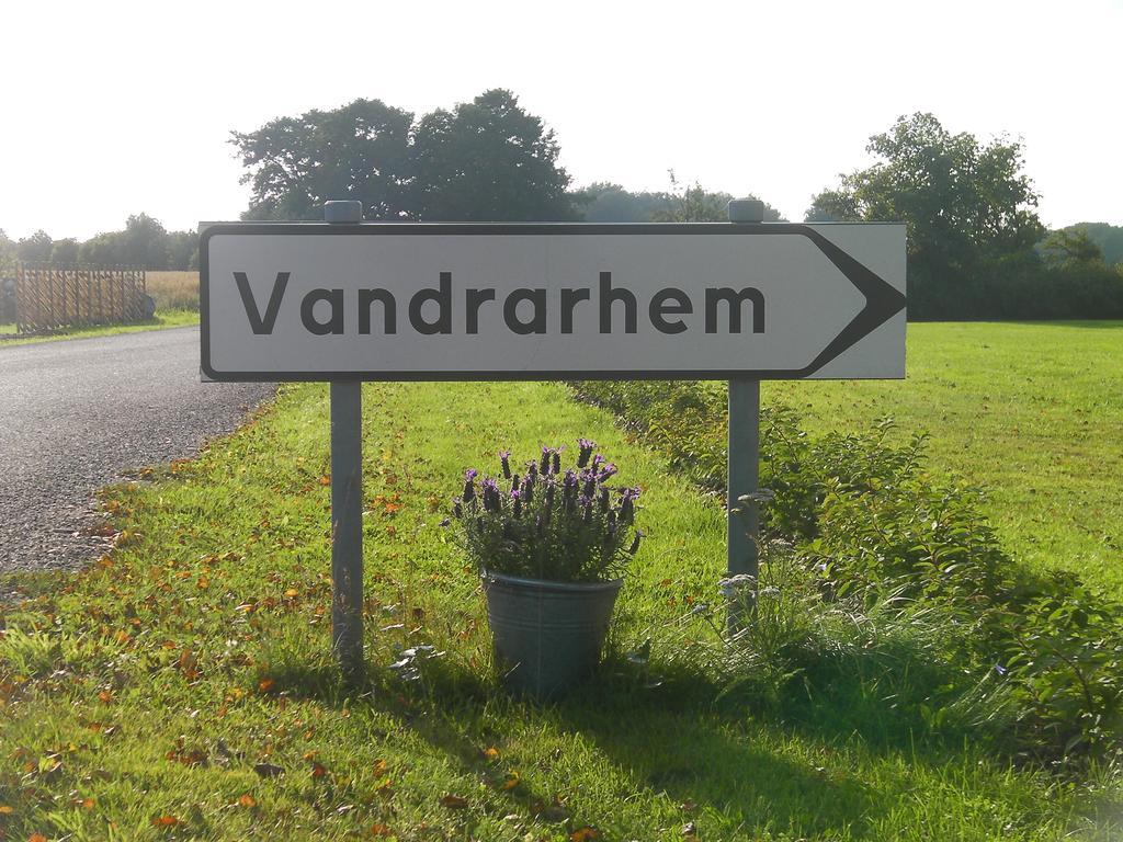 Bjoerkaengs Vandrarhem Tvååker Extérieur photo