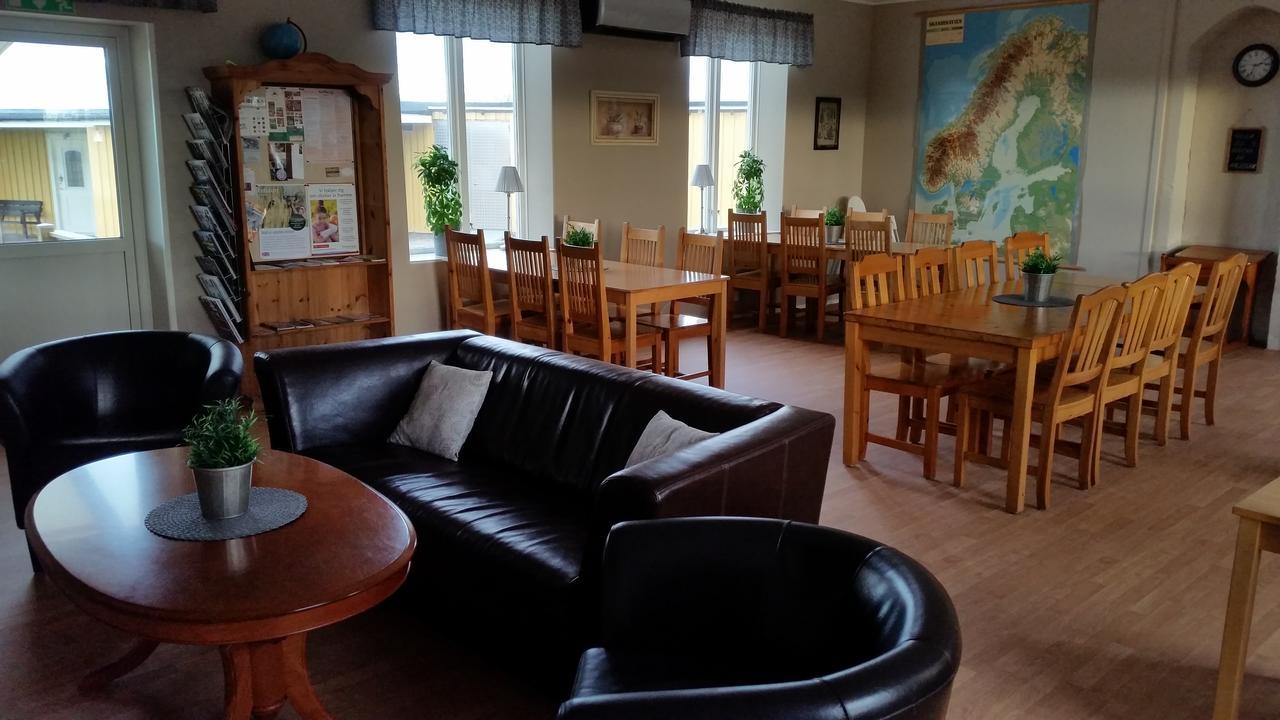 Bjoerkaengs Vandrarhem Tvååker Extérieur photo